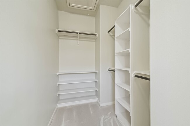 Building Photo - 1049 W 22nd St