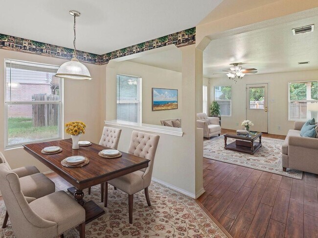 Building Photo - Adorable 1-Story in Westcreek!