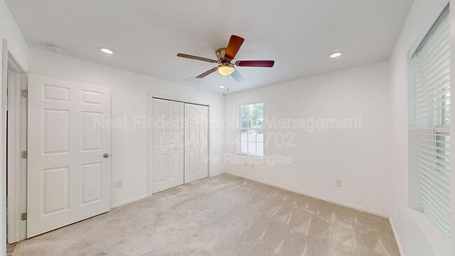 Building Photo - 2220 Flesher Ave