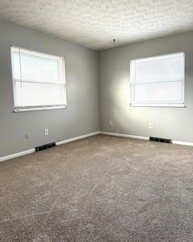 Building Photo - 5117 Bixford Ave