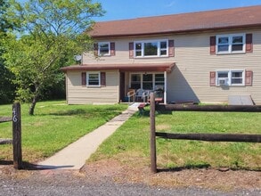 Building Photo - 46 Tritch Ln