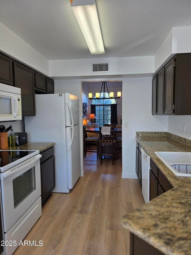 Building Photo - 11011 N 92nd St