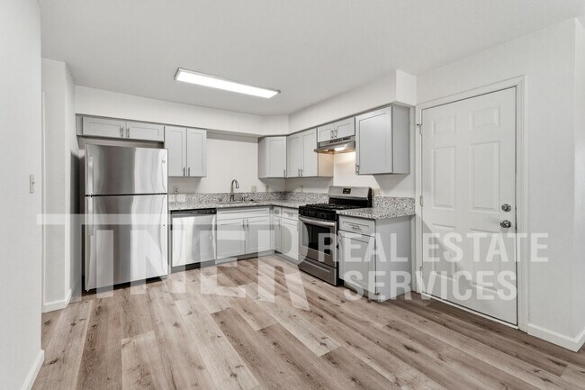 Building Photo - 4812 Robert Frost Way
