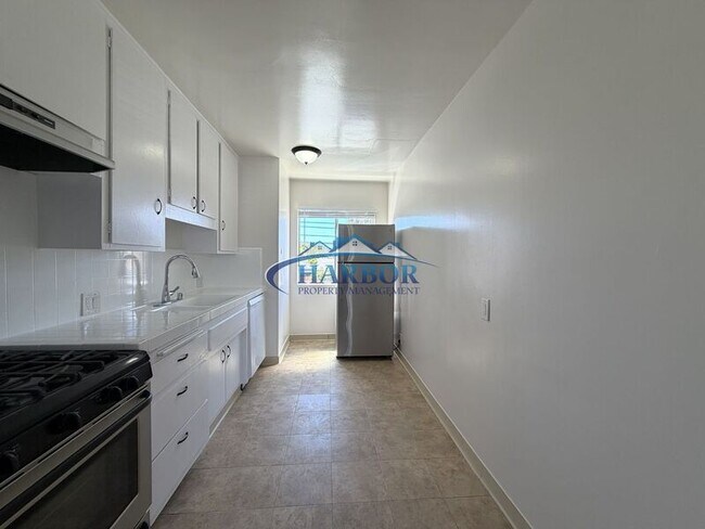 Building Photo - 12302 S Inglewood Ave