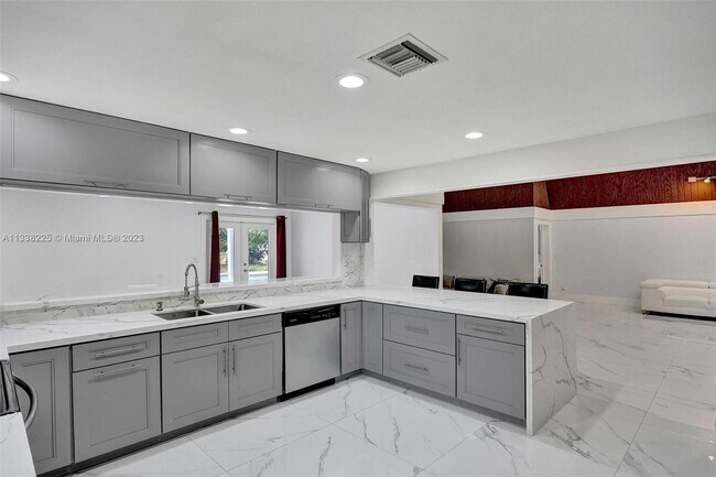 Building Photo - 8350 NW 15th Ct