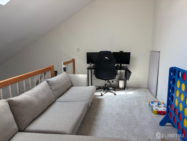 Building Photo - 5104 Ravens Crest Dr