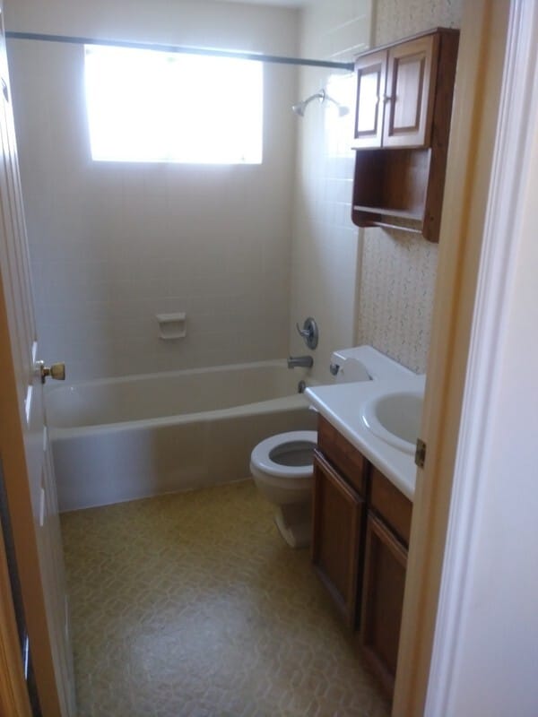 Building Photo - 1375 E 550 S