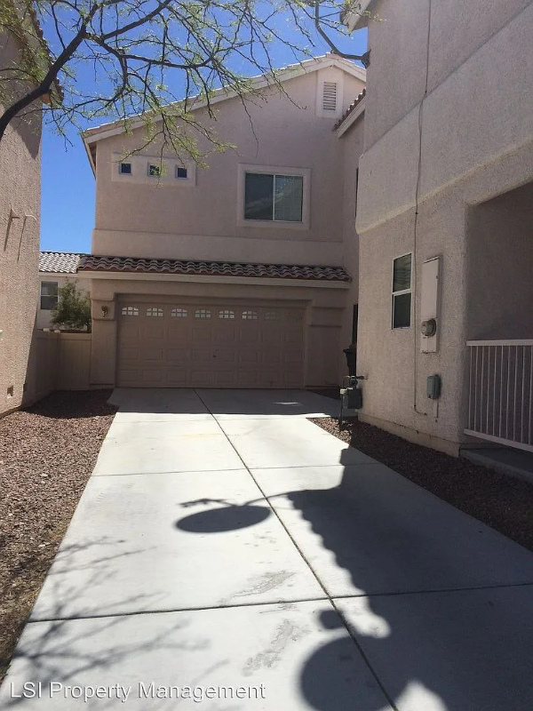 Building Photo - 8955 Mossy Hollow Ave