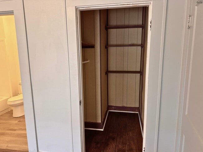 Building Photo - 1818 Collins Ave