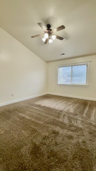 Building Photo - 11733 S Harvest Bend Way