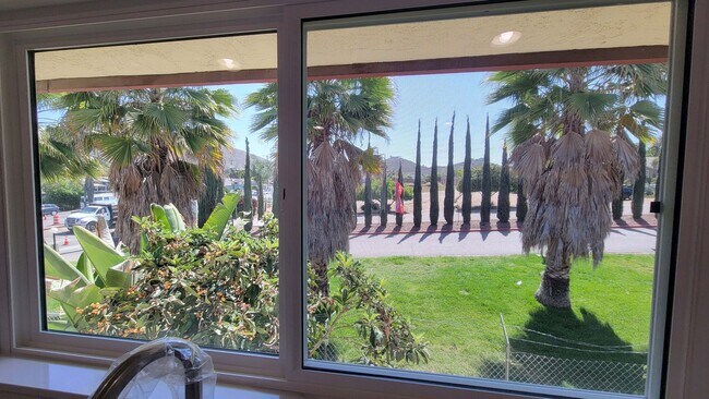Building Photo - 2 bed/ 2 bath in El Cajon