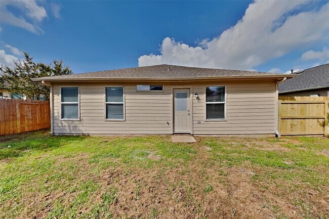 Building Photo - 21922 Willow Shade Ln