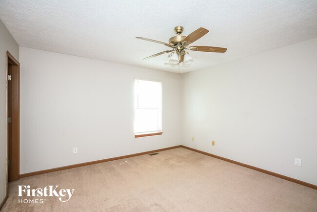 Building Photo - 10087 Palmaire Pl