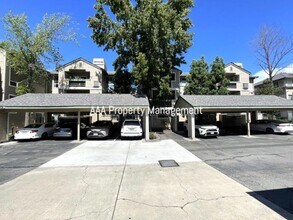 Building Photo - 2530 Oak Rd