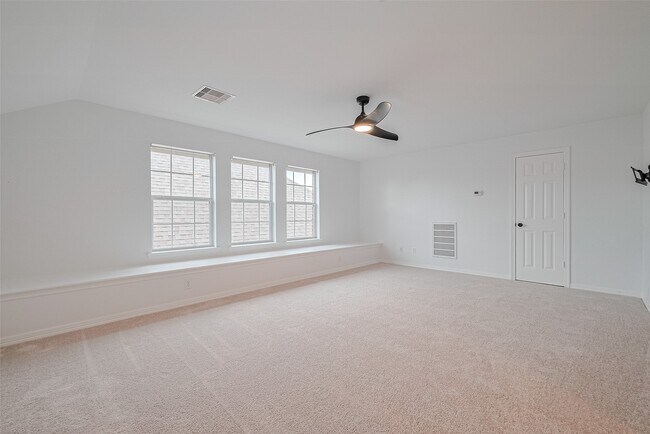 Building Photo - 1514 Olive Park