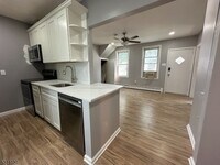 Building Photo - 31 Union St