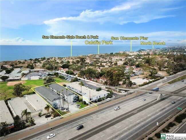 Building Photo - 3208 Avenida Del Presidente