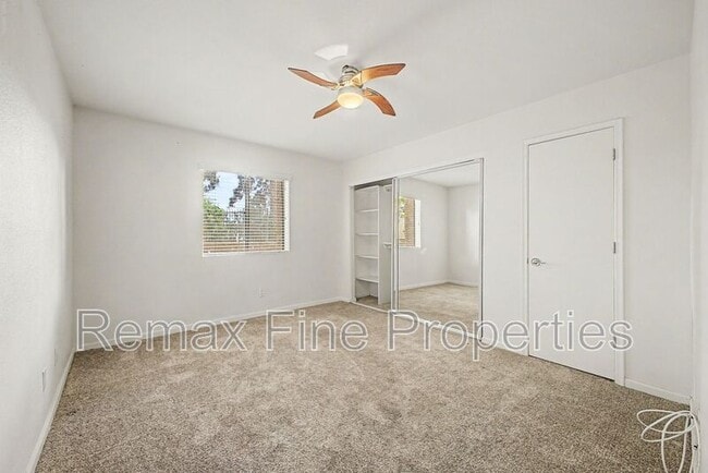 Building Photo - 4704 E Paradise Village Pkwy N
