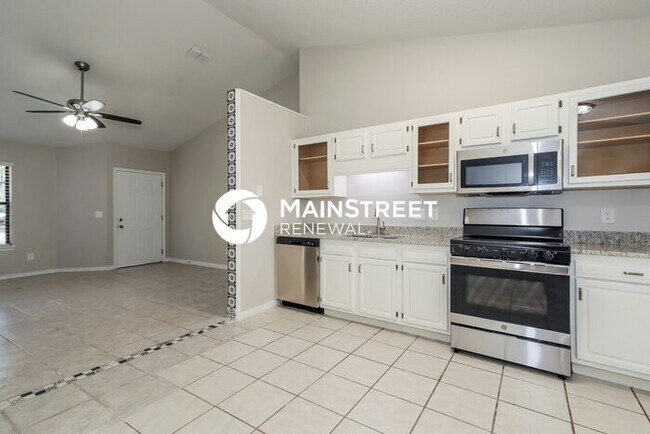 Building Photo - 3 Bedroom Pet-Friendly Home in JACKSONVILLE, FL with Main Street Renewal