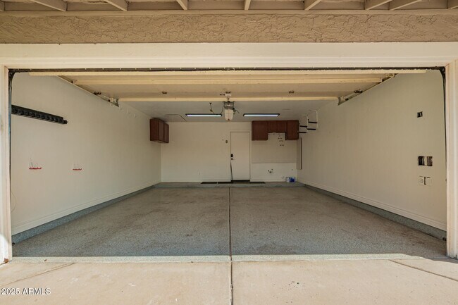 Building Photo - 3748 E Gable Ave
