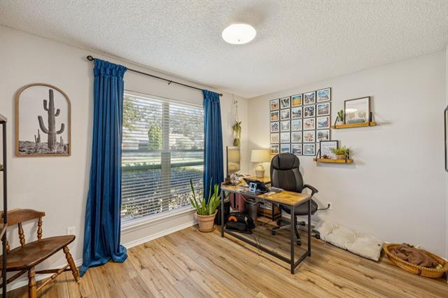 Building Photo - 3003 Kathleen Ln