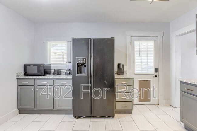 Building Photo - 4806 Charles St