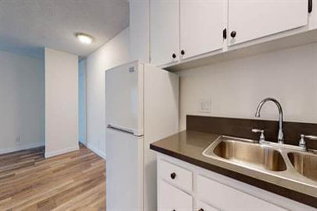 Building Photo - 12500 Culver Blvd