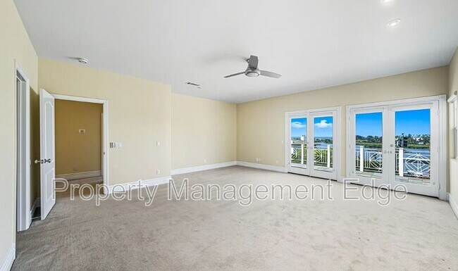 Building Photo - 1107 Las Flores Dr
