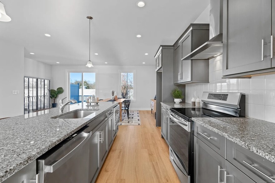 Kitchen / Main Level - 113 Shea Cir