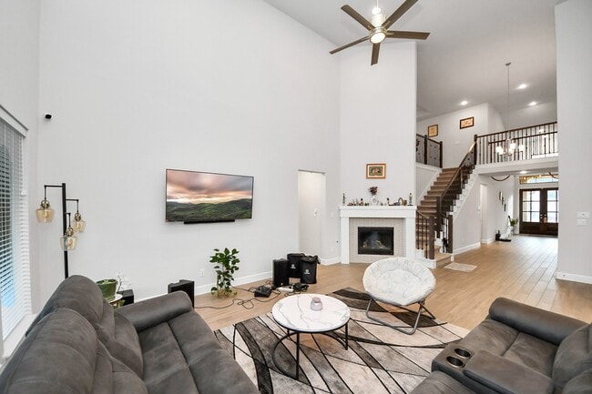 Building Photo - 5506 Onyx Fls Dr