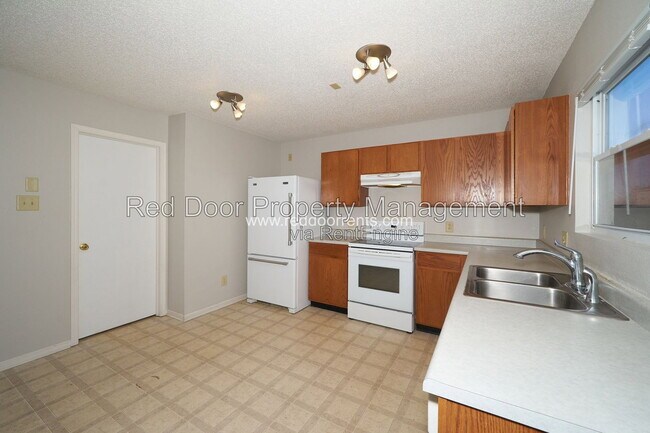 Building Photo - 1774 Elijah Blue Dr