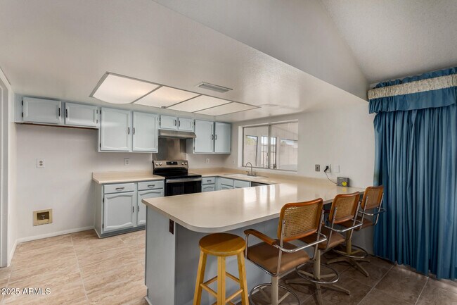 Building Photo - 5809 W Yucca St