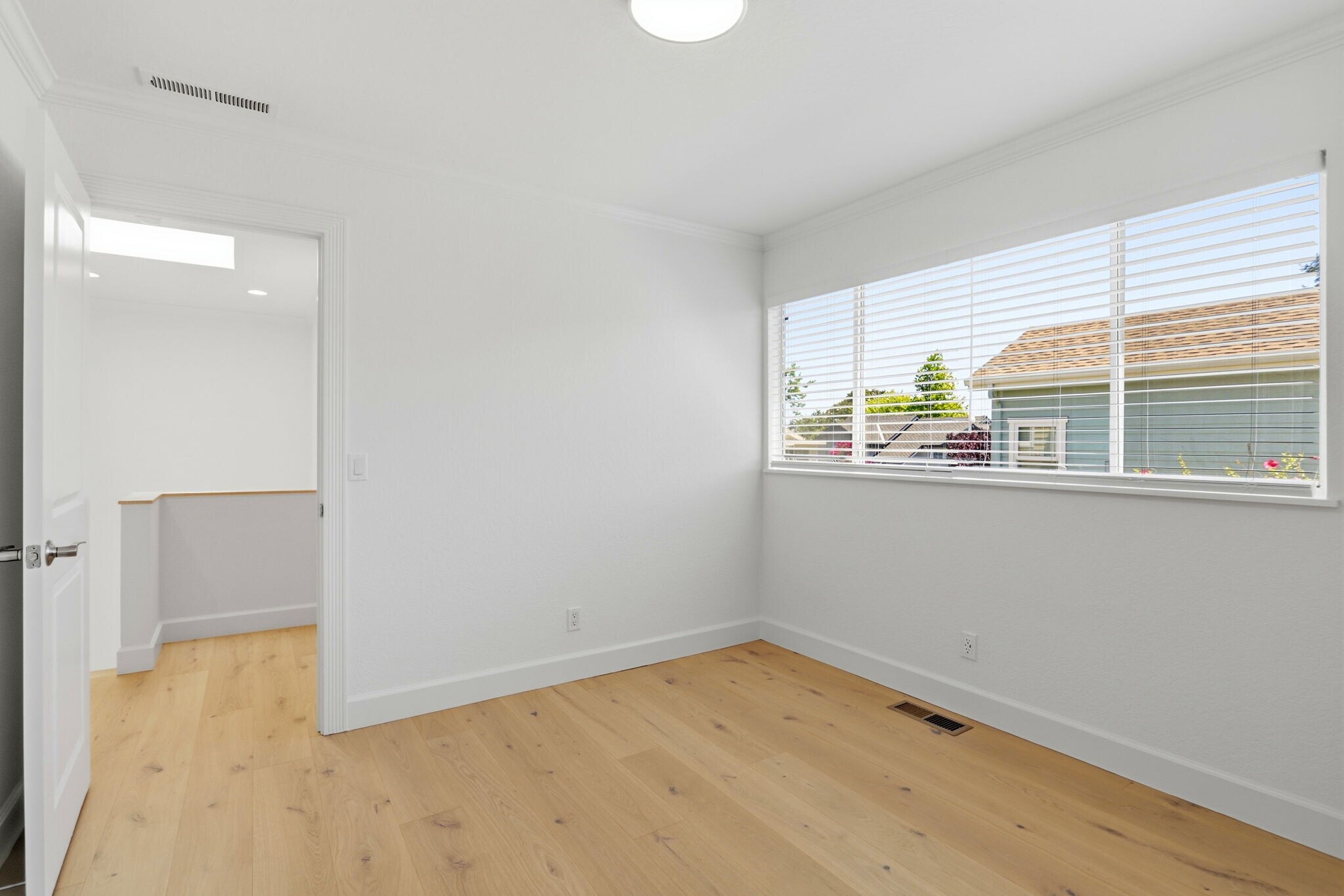 Building Photo - 1104 Lautrec Ter