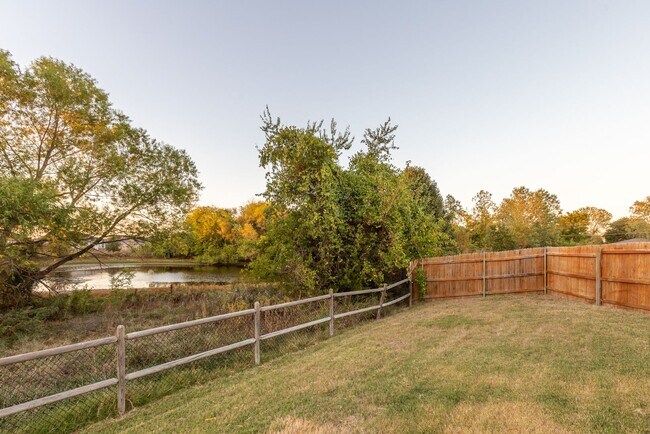 Building Photo - 3 Bed | 2.5 Bath in Broken Arrow!