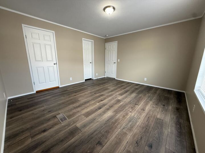 Building Photo - 11986 Springbrook Ct