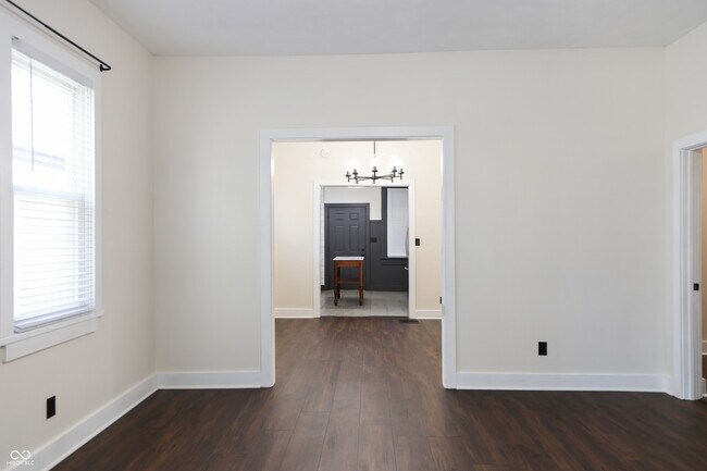 Building Photo - 1309 Lexington Ave
