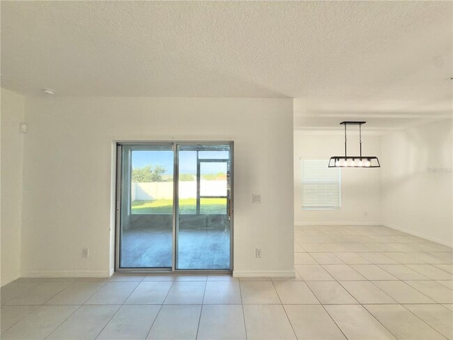 Building Photo - 124 Denali St