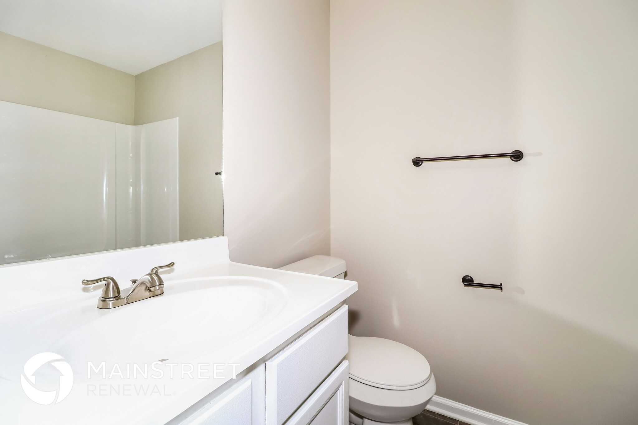 Building Photo - 10186 Sterling Ridge Dr