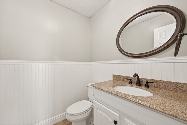 Building Photo - 1918 Shadow Forest Dr