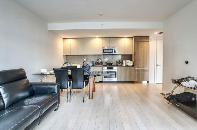 Building Photo - 10 Provost St