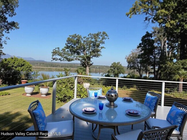 Building Photo - 5265 NY-9G