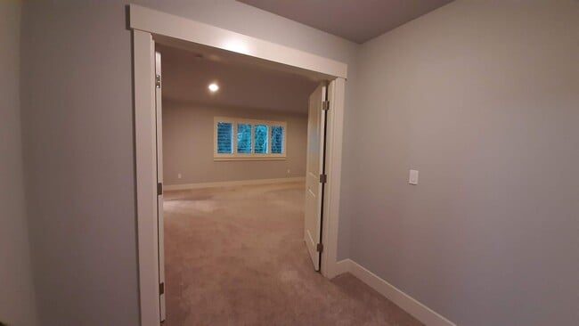 Building Photo - Magnificent Gig Harbor 4 Bed Home For Rent