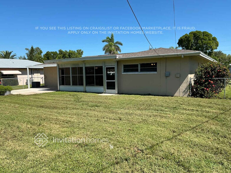 Building Photo - 138 SW 48th Terrace