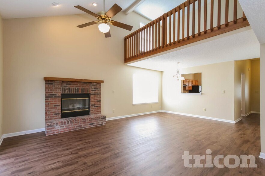Building Photo - 8847 Himebaugh Ln