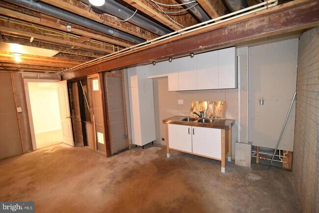 Building Photo - 139 Hokeland Dr