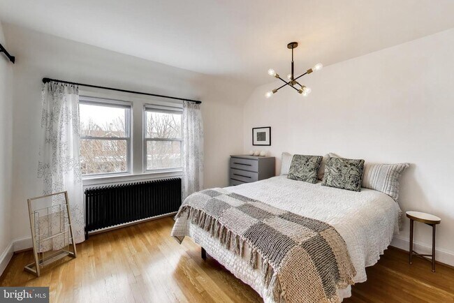 Building Photo - 1766 E St NE