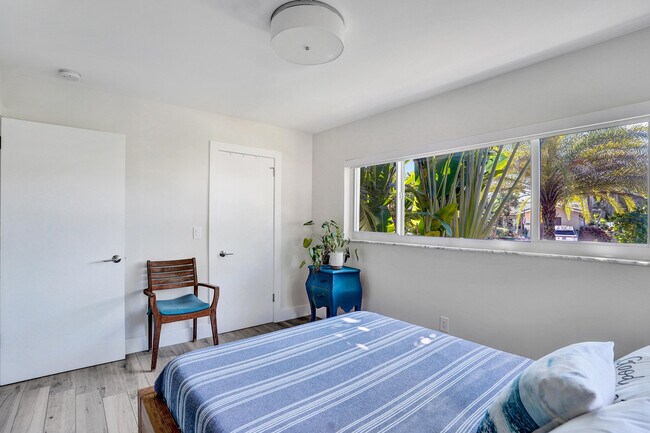 Building Photo - 1299 SW 9th St