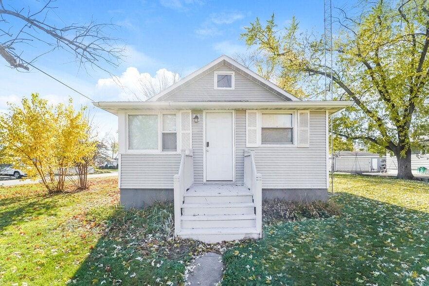 Building Photo - 24805 Wilson St