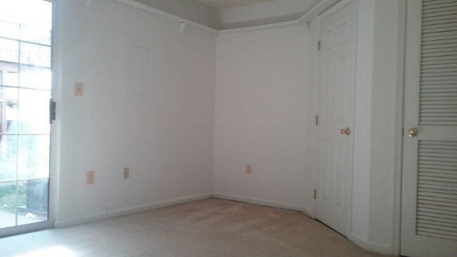 Building Photo - 7984 Copperfield Way