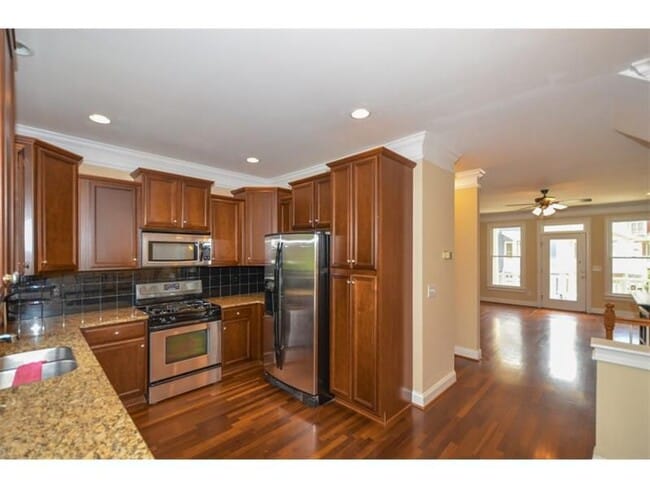 Building Photo - 1079 Marietta Blvd NW